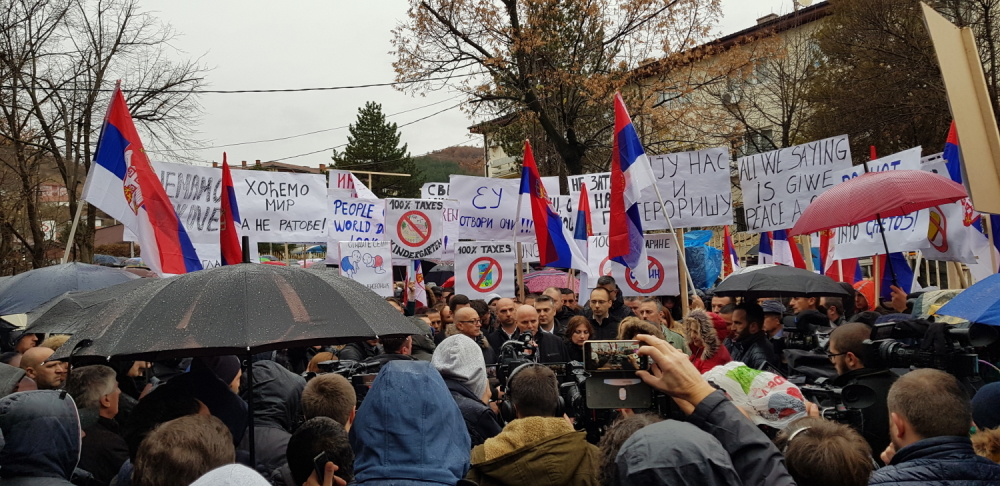 Nyugodtan telt az éjszaka Koszovóban, délben tüntetést szerveznek