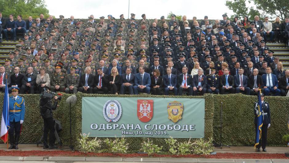 A katonai parádé miatt elhalasztották a mára tervezett műtéteket a niši klinikán