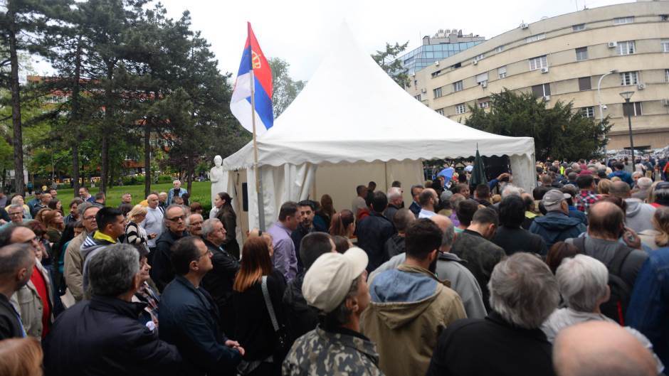 A tüntetők Belgrádban Szabad Övezetet alakítottak