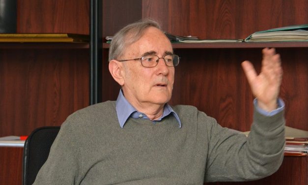 Várady: Koszovó valóban jogtalanul vált ki, de jelenleg nem része Szerbiának