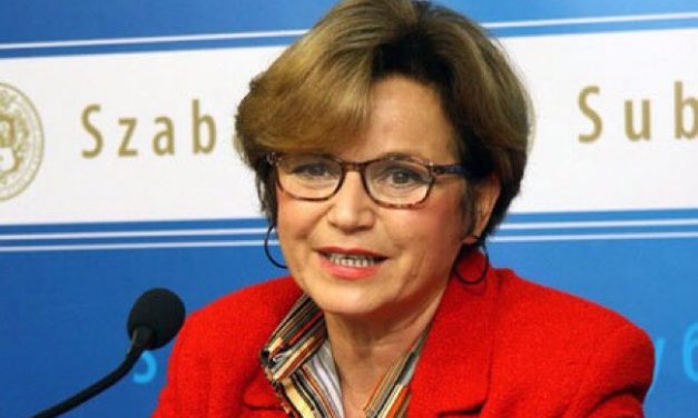 Úgy igazgató, hogy az intézménynek nincs is igazgatója