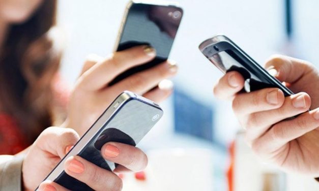 Harminc százalékkal olcsóbb lesz a roaming