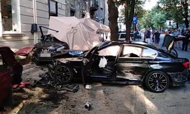 Belgrád: Balesetet okozott, pisztollyal fenyegetőzött, majd megszökött