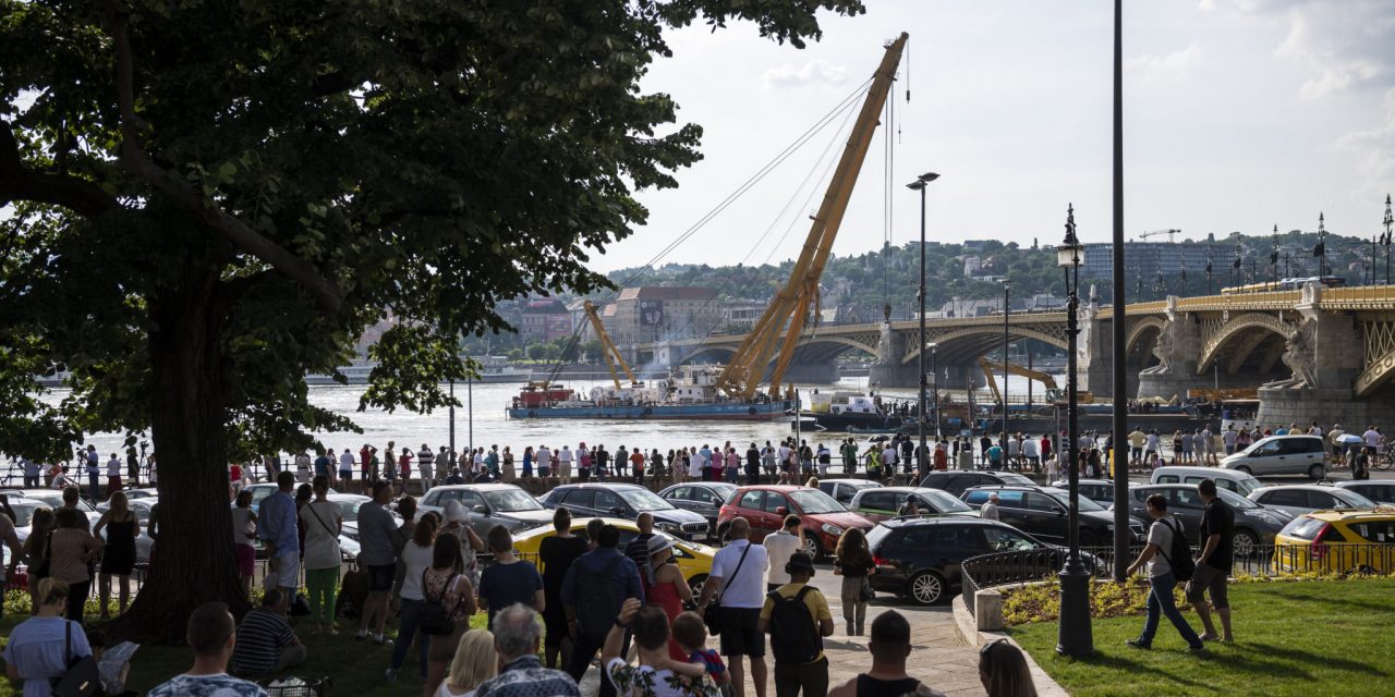 Belátható távolságban van a Hableány kiemelése