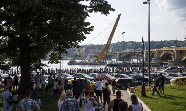 Belátható távolságban van a Hableány kiemelése