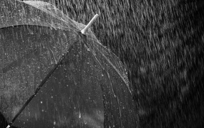 Több hullámban jelentős mennyiségű eső érkezik a Kárpát-medencébe