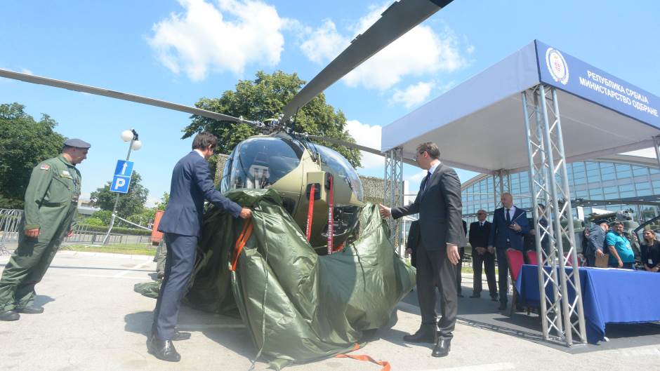 Belgrád: Megnyílt a fegyver- és haditechnikai vásár