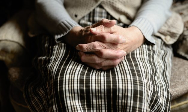 Az idősek elleni erőszakról