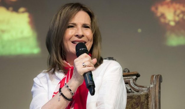 Koncz Zsuzsa új dallal gázol bele Orbán rendszerébe – Bródy írta a szöveget