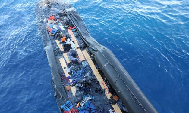 Migránsokkal teli hajó süllyedt el Leszbosznál