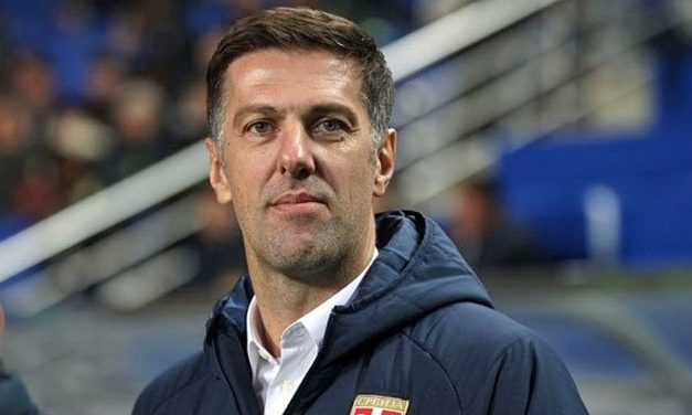 Krstajićot leváltották