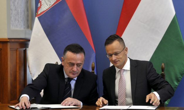 Gázvezeték-építési együttműködésről írt alá megállapodást Magyarország és Szerbia