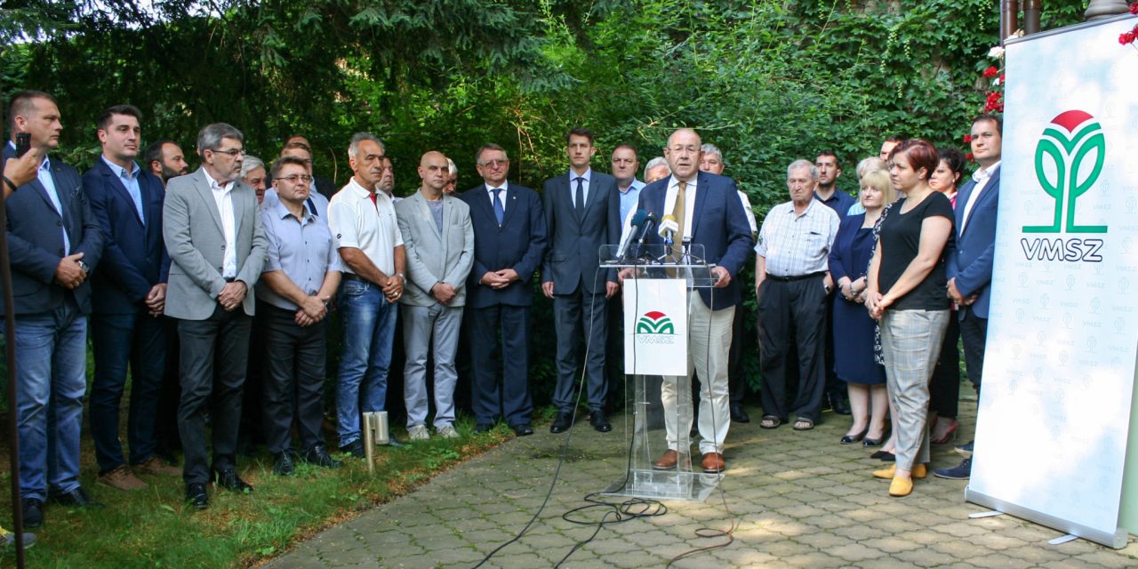 Huszonöt éves a Vajdasági Magyar Szövetség