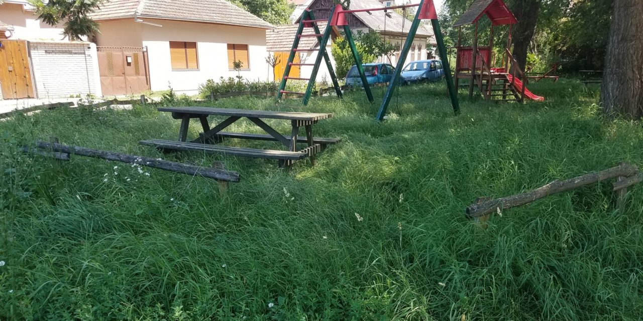 A gazdátlan Zentán így néz ki egy játszótér