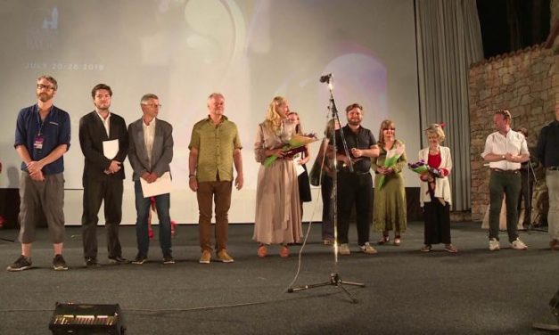 A francia Nyomorultak című film vitte el az Arany Torony-díjat