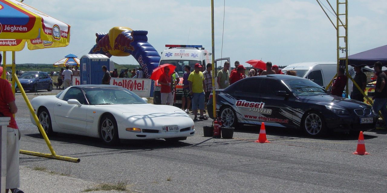 Tizenhét sérült egy angliai illegális gyorsulási versenyen (videóval)