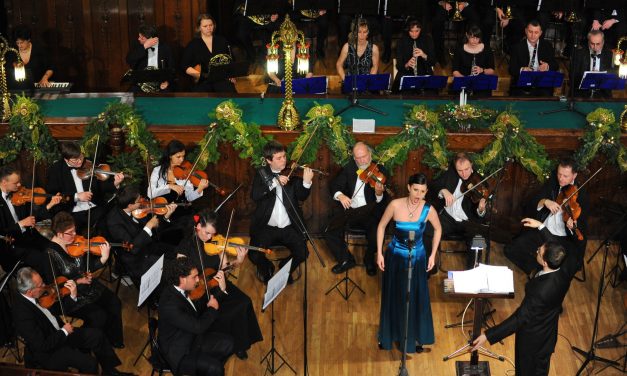 <span class="entry-title-primary">Csak küzdeni kell!</span> <span class="entry-subtitle">A vajdasági Kovács Éva szabadtéri koncertje a szegedi Wagner-udvarban</span>