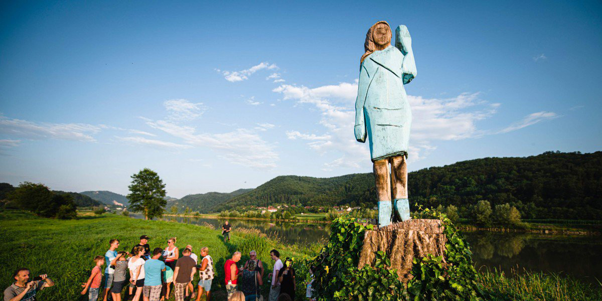 <span class="entry-title-primary">Így sikerült Melania Trump – fából</span> <span class="entry-subtitle">A gyökerei még mindig a földben...</span>