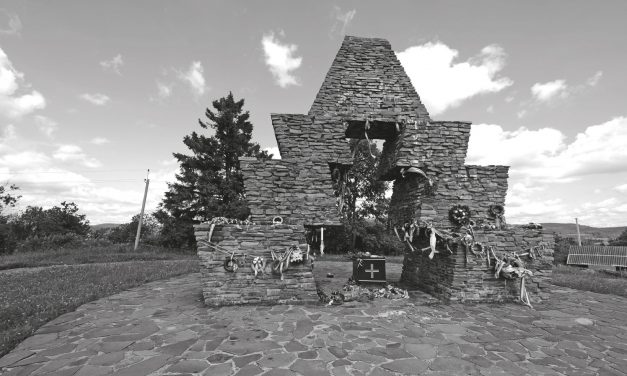 <span class="entry-title-primary">Magyar ének</span> <span class="entry-subtitle">Nagy Zoltán Mihály rabságos időket idéző kesergő éneke</span>