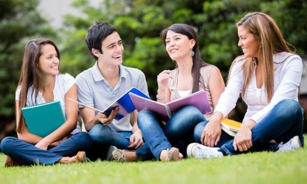 A szerbiai fiatalok elégedetlenek, sokan elhagynák az országot