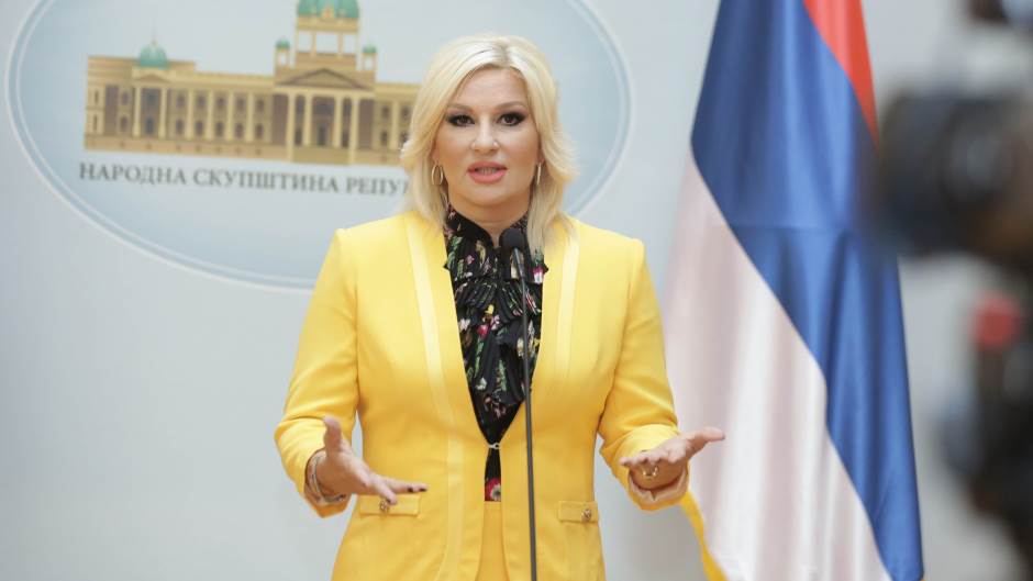 Mihajlović: A járvány miatt tovább romlott a falusi nők helyzete