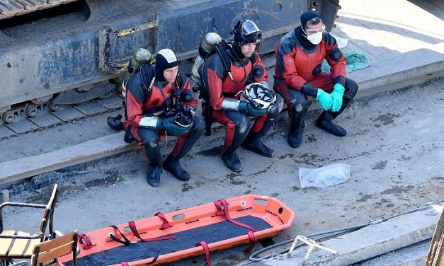 Hableány-tragédia: Kitüntették a búvárokat
