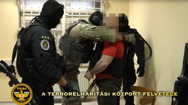 Kommandósok előtt mutatta meg a vajdasági bérgyilkos, hogyan ölt