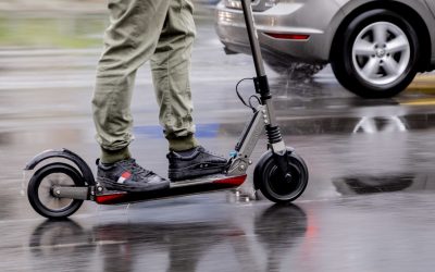 Kilopják az akkumulátorokat az e-rollerekből Mintegy 50 akkumulátort loptak el eddig