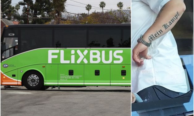 Kirúgták a Mein Kampf tetoválás miatt