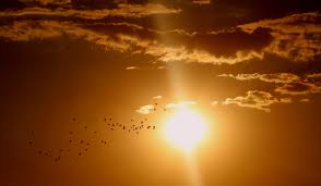 Óvatosan a napozással, ma nagyon erős lesz az UV sugárzás