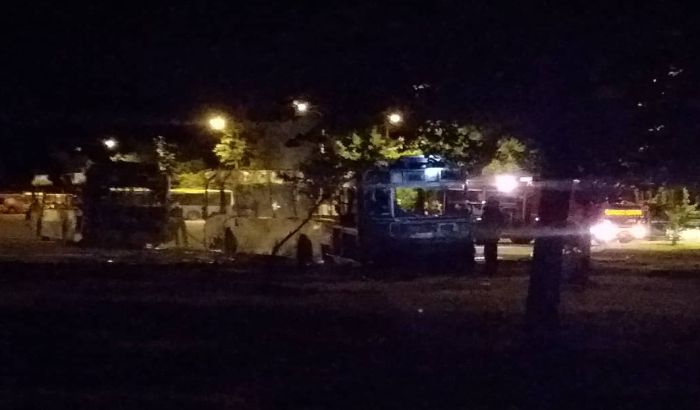 Újvidék: Teljesen kiégett két autóbusz a Futaki úton