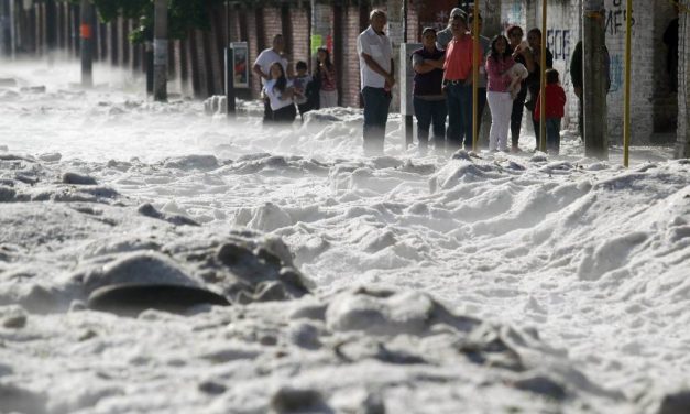 Másfél méteres jég borította be Mexikót (Fotók)