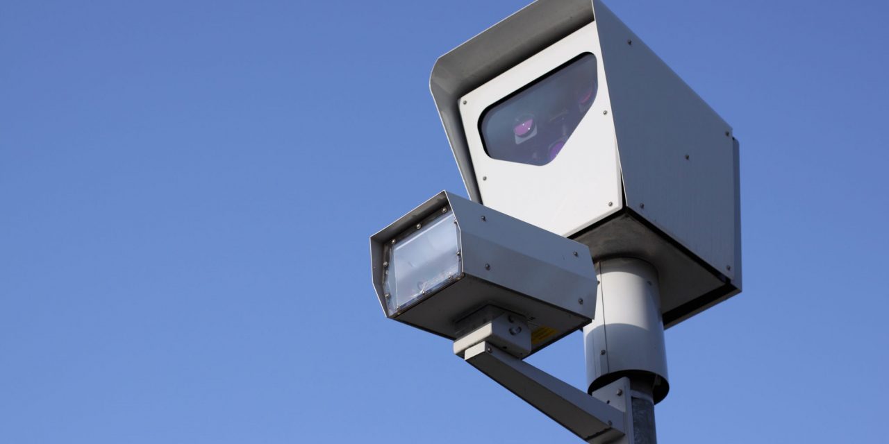 Az autópályán elhelyezett kamerák nem mérik a sebességet