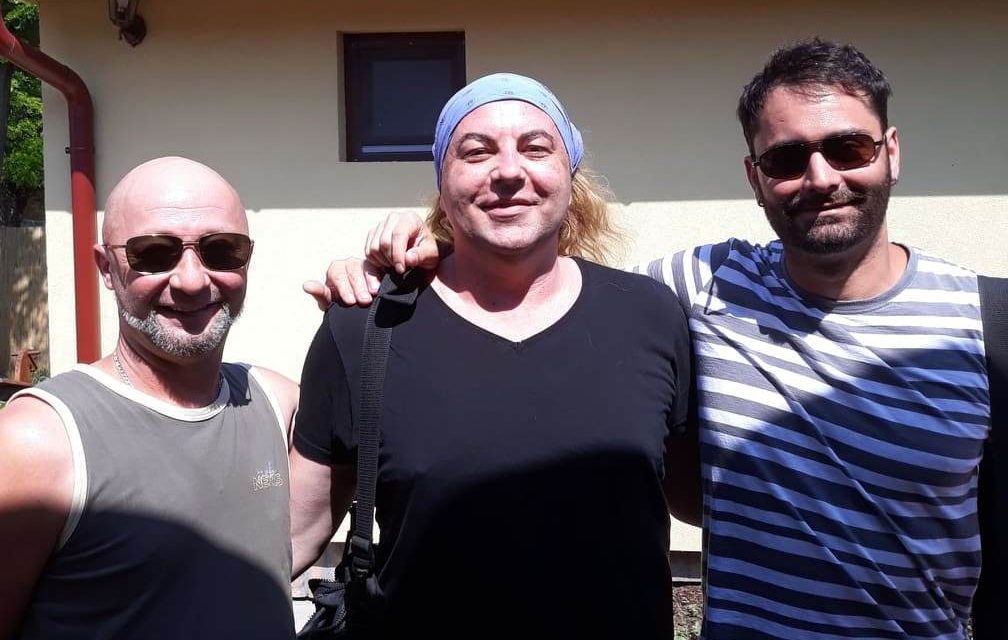 <span class="entry-title-primary">Y-elágazás – A vajdasági valóságshow</span> <span class="entry-subtitle">Ősbemutatóra készül a Tanyaszínház</span>