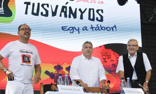 Orbán: Demokrácia igen, liberalizmus nem