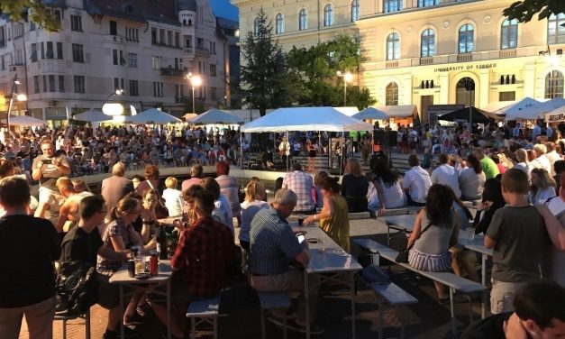 <span class="entry-title-primary">A hét végén V. Nemzetközi Söröm fesztivál Szegeden</span> <span class="entry-subtitle">Havaii, székely és görög nap várja a sörisszákat</span>