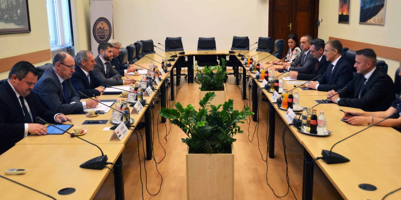 <span class="entry-title-primary">Kiváló a szerb és a magyar rendőrség együttműködése</span> <span class="entry-subtitle">A gyorsabb határátkelés érdekében még magasabb szintre emelik az együttműködést</span>