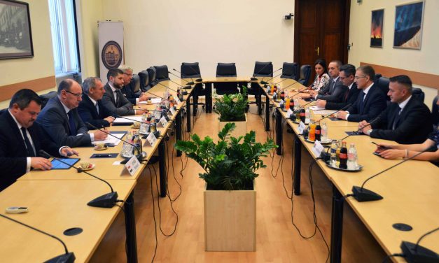 <span class="entry-title-primary">Kiváló a szerb és a magyar rendőrség együttműködése</span> <span class="entry-subtitle">A gyorsabb határátkelés érdekében még magasabb szintre emelik az együttműködést</span>