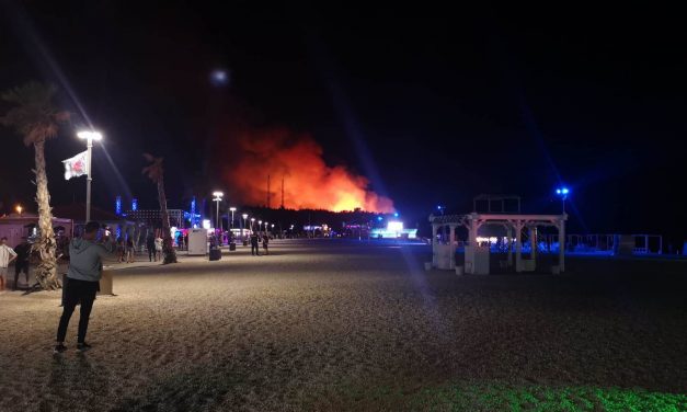 Lángol Pag szigete – 10000 embert evakuáltak (VIDEÓ)