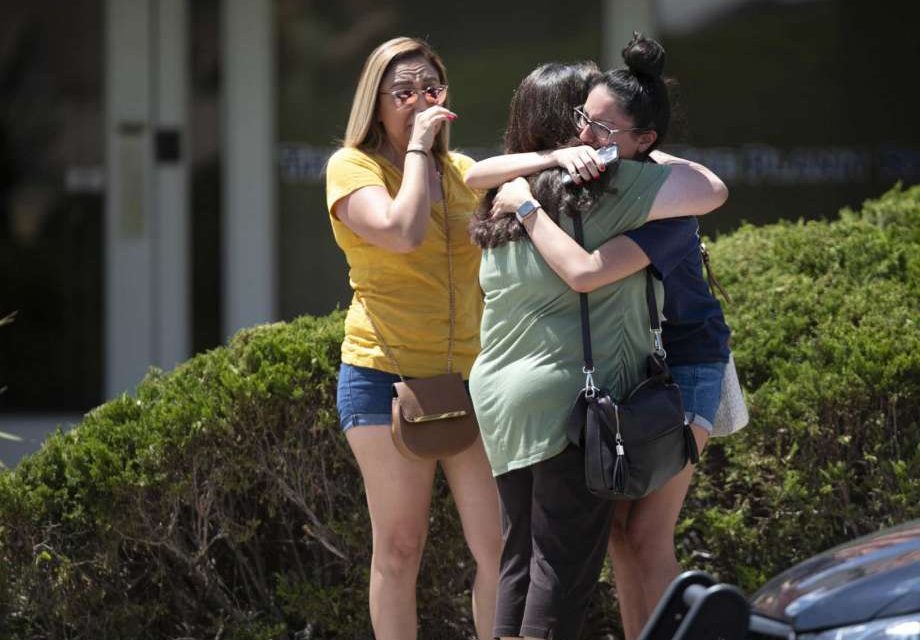 <span class="entry-title-primary">Aki uszít, pusztít</span> <span class="entry-subtitle">A gyűlölet mint tömegpusztító fegyver – nemcsak Amerikában (FRISSÍTVE)</span>