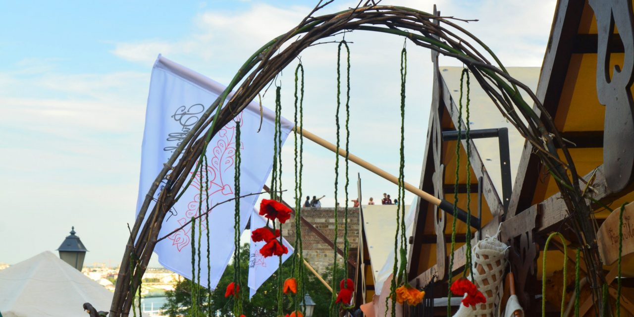 <span class="entry-title-primary">Taikotól a szegedi papucsig</span> <span class="entry-subtitle">Megkezdődtek az ünnepi programok Magyarországon (Budapesti tudósítónk képriportja)</span>