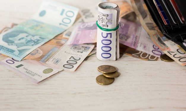 Nagy ára van a gazdaságilag nem hatékony, szociálisan pedig nem igazolt kiadásoknak