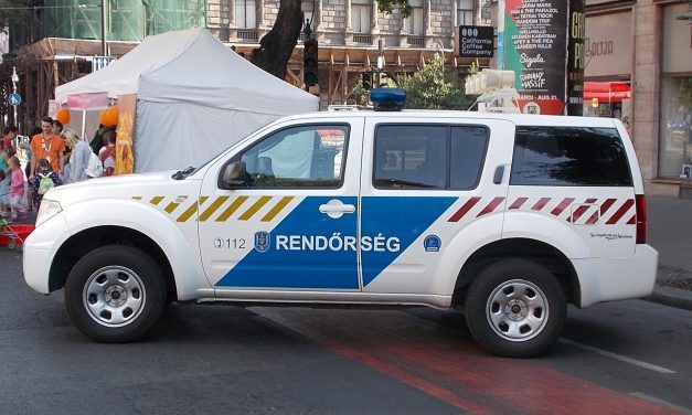 Mozgássérült koldust raboltak ki Egerben