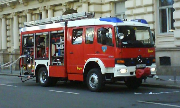 Robbanások és tűz egy Užice közelében lévő festékgyárban