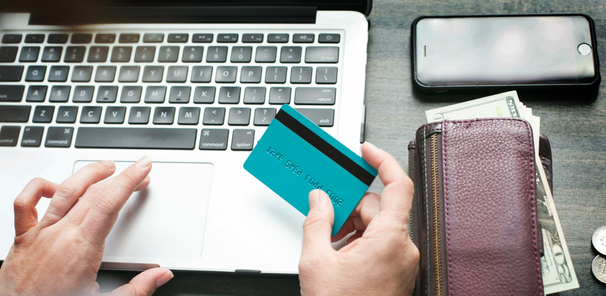 Szeptembertől kötelező lesz a biztonsági kód használata az online vásárlásoknál