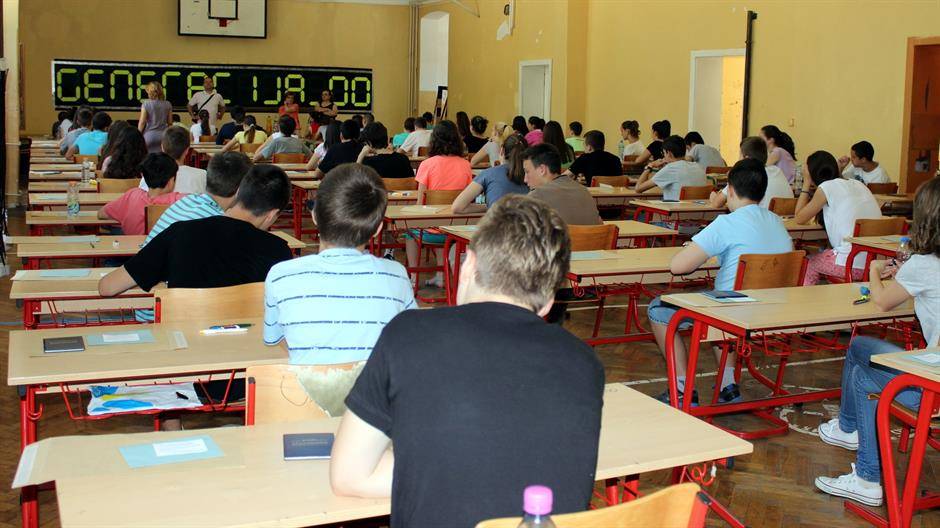 Márciustól minden diáknak külön oktatási száma lesz