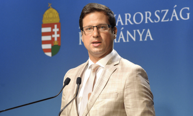 Nem volt szükség engedélyezni a szerbiai orosz katonai szállítmányt, mert azt repülő vitte át Magyarország felett