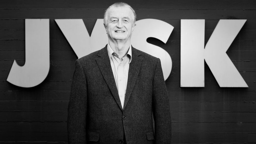 Elhunyt a JYSK alapítója