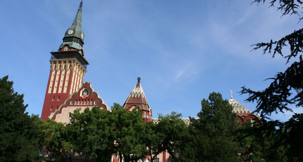 Szabadka: Beázik és lepusztul a Városháza