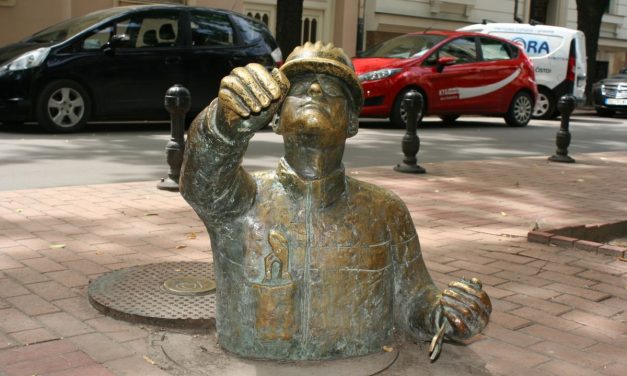 <span class="entry-title-primary">Szabadka: Száztíz kilométernyi csatornahálózat épülhet</span> <span class="entry-subtitle">Csantavér és Bajmok szennyvíztisztítót is kap, ha nyer a város pályázata</span>